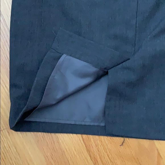 Grey Pencil Skirt (H&M) - Picture 5 of 6